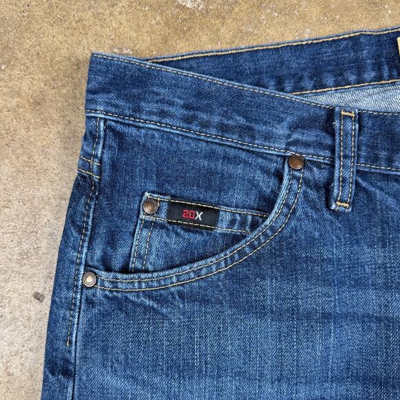 Wrangler 20X Men’s Straight Leg Jeans 32x30 Blue Heritage Denim Made in Mexico - Picture 3 of 14